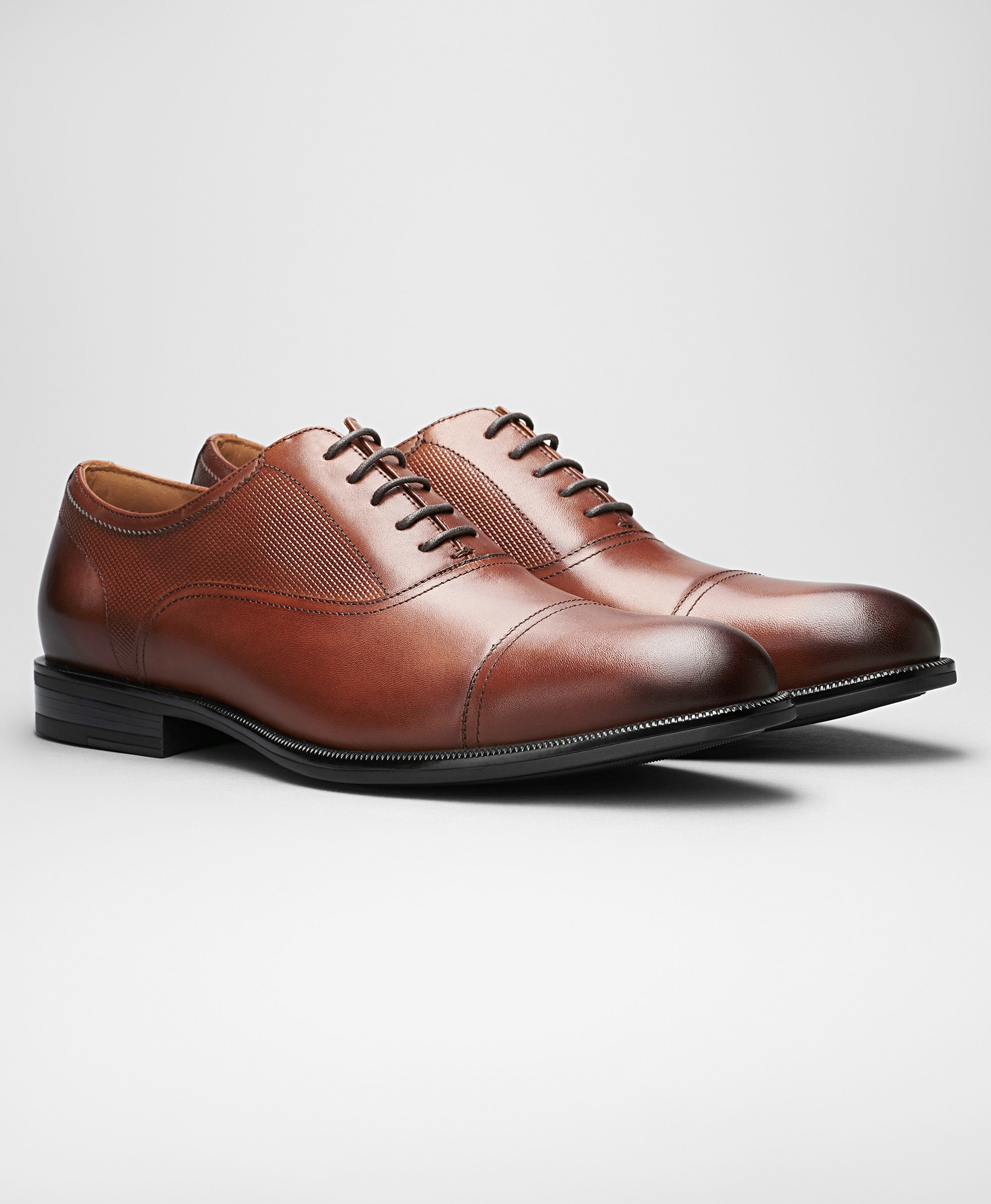 Мужская обувь хендерсон. Henderson ботинки мужские коричневые. Henderson ботинки 2020. Хендерсон оксфорды. Обувь Henderson SS- 0286 Brown.